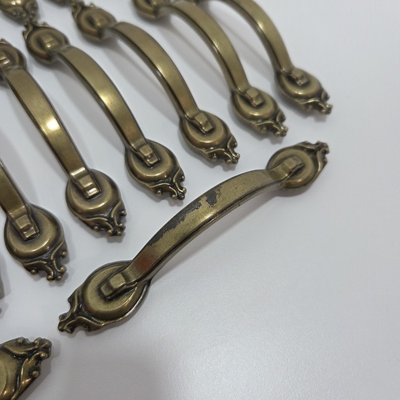 35 AMEROCK PULL HANDLES 735-1 WITH SCREWS - Picture 4 of 12